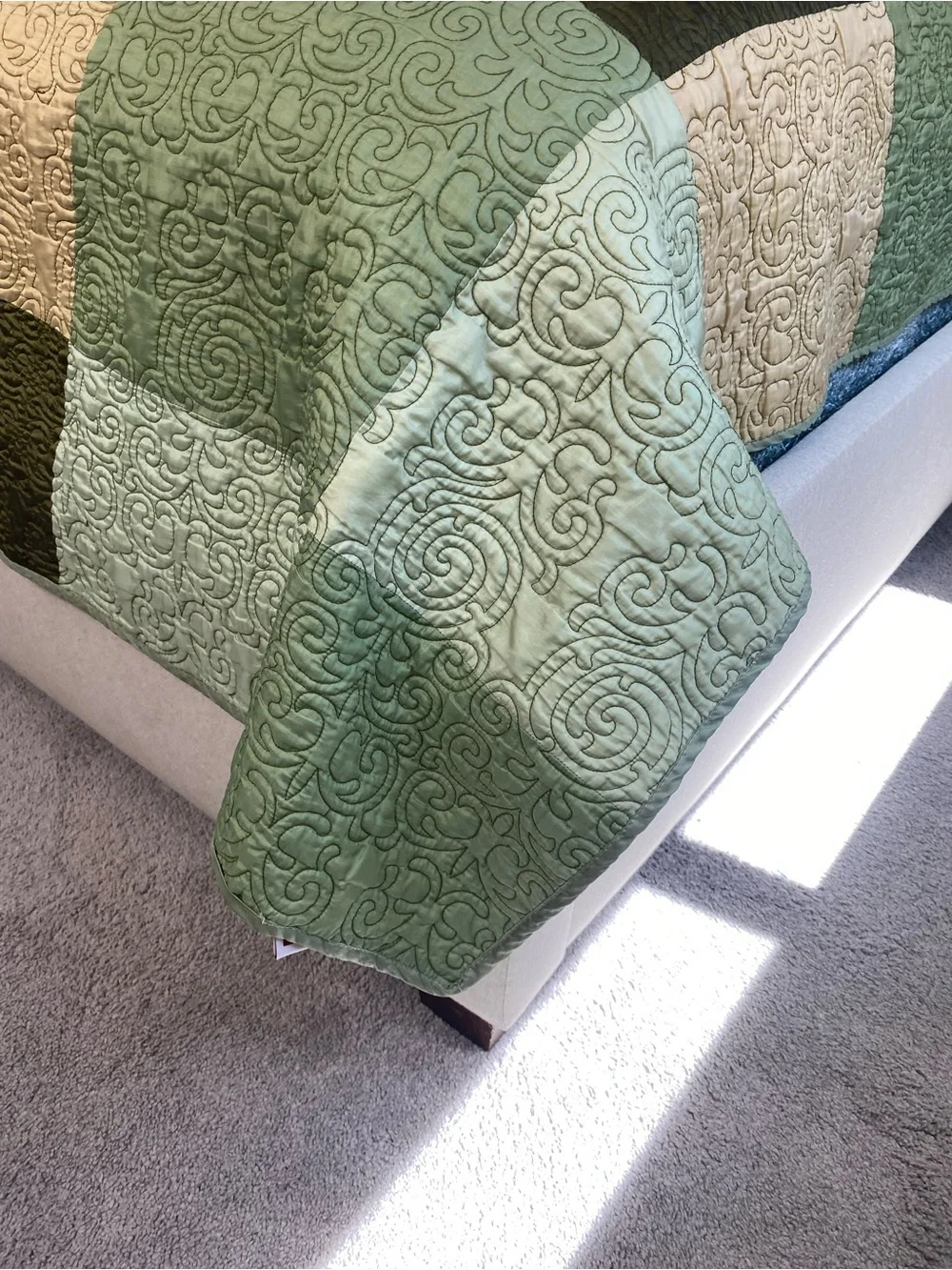 Rare 70s Springmaid patchwork Lightweight bedspread/ Quilt green brown gold